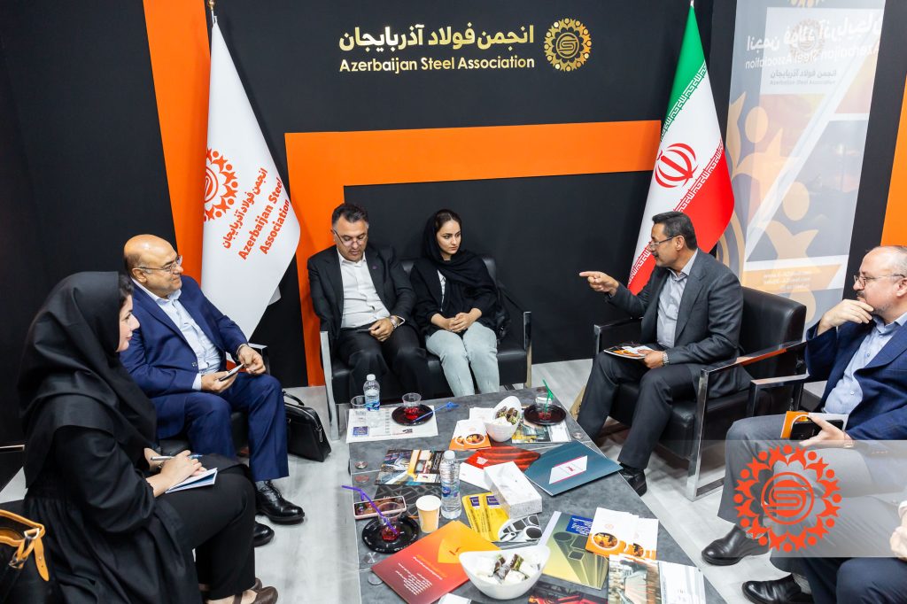 گزارش تصویری دومین روز حضور انجمن فولاد آذربایجان در «پنجمین دوره نمایشگاه توانمندی های صادراتی ایران»