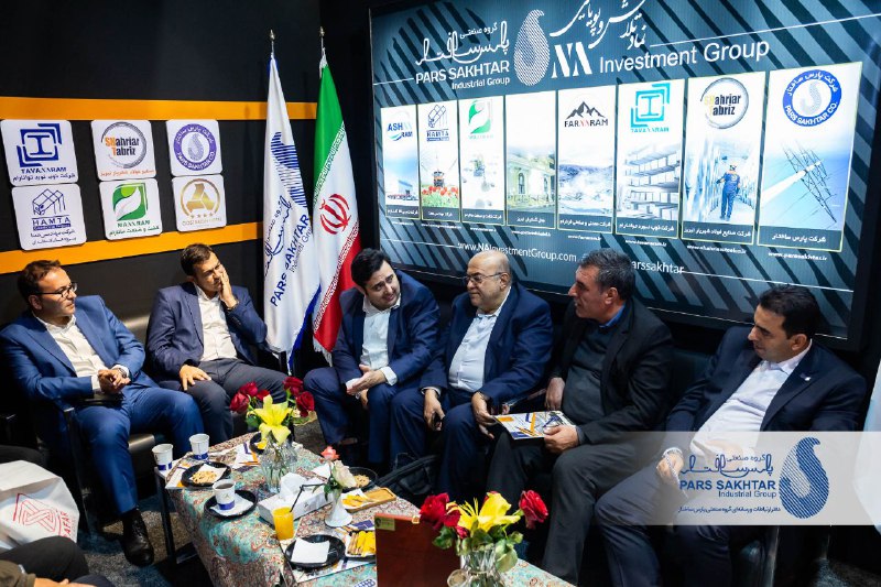 گزارش تصویری// سومین روز حضور “صنایع معدنی و فولادی گروه صنعتی پارس ساختار”  در نمايشگاه تبریزمتافو   💎شرکت های صنایع فولاد شهریار تبریز، ذوب نورد توانارام، معدنی فرنارام و بازرگانی آشنارام از شرکت های زیر مجموعه گروه صنعتی پارس ساختار تا روز یکشنبه  ۲۷ مهرماه از ساعت ۱۴ الی ۲۱ در محل مرکز نمایشگاه های دائمی تبریز، سالن امیرکبیر، میزبان بازدید کنندگان محترم هستند.