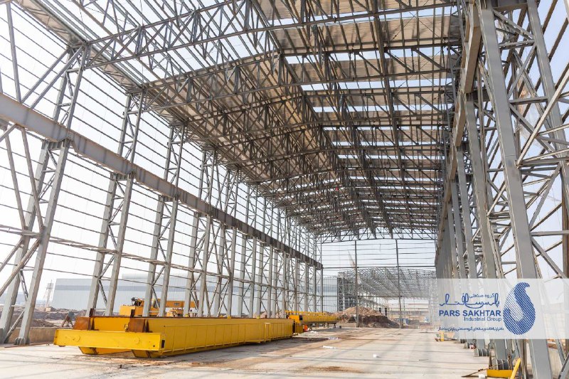 گزارش تصویری از ادامه عملیات احداث و استقرار ماشین آلات و تجهیزات مربوطه کارخانجات نورد سرد و گرم شرکت صنایع فولاد شهریار تبریز وابسته به گروه صنعتی پارس ساختار   💎پارس ساختار نماد تلاش و پویایی